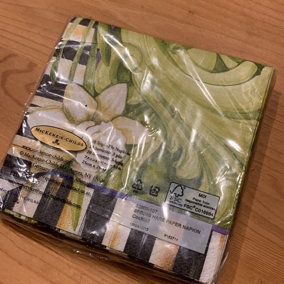 Brand New Rare Retired MACKENZIE CHILD'S Spring Hare Paper Napkins 20 Count Pack - Picture 2 of 7